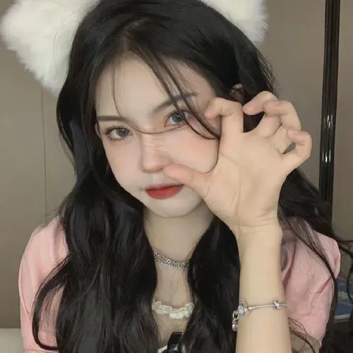 女帝当累了开个小号养崽